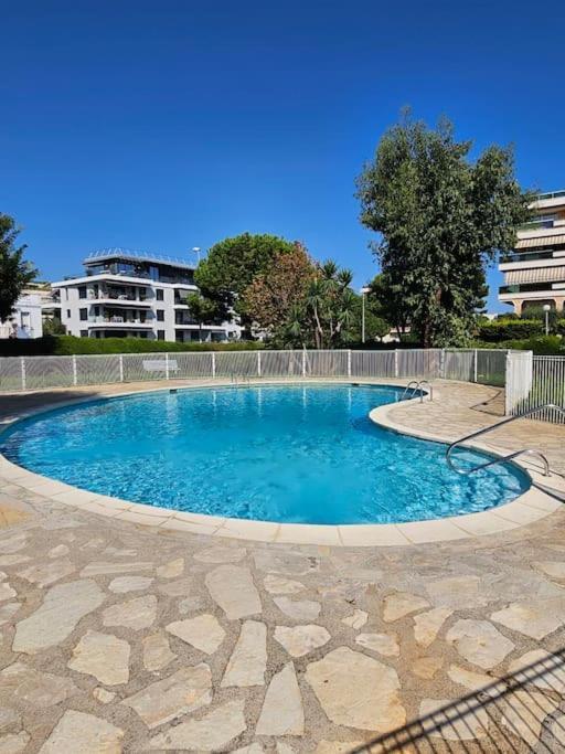 Studio Saint-Laurent-Du-Var Bord De Mer ภายนอก รูปภาพ